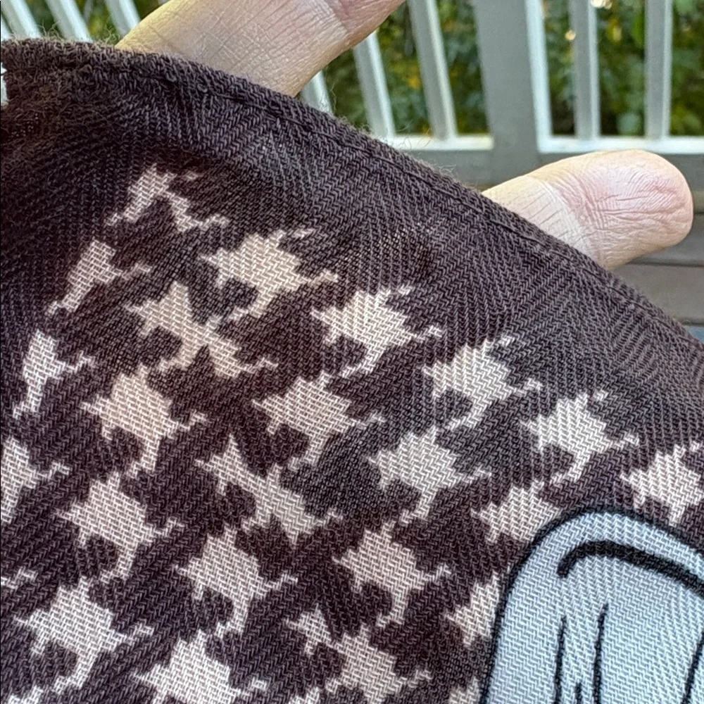 Vintage Brown and cream houndstooth & Rose Scarf. Very soft, may have some wool.